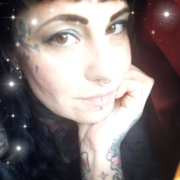 Meet your Posher, Jen - Picture 1 of 1